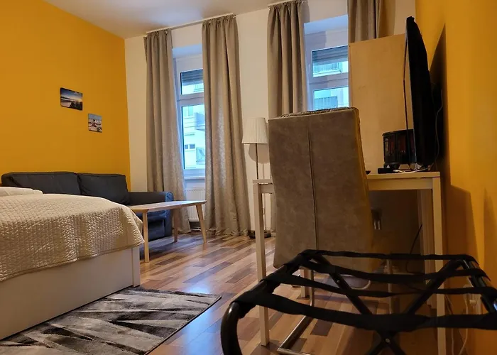 Leopoldauer With Air Conditioning Aparthotel 4*
